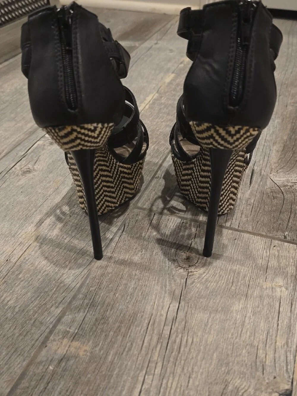 NWT Qupid Black Strappy Platform Heels with Woven Chevron Platform